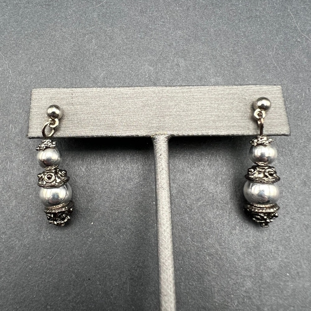 Womens Silver Tone‎ Dangle Earrings Ornate Vintage Style Beaded Drop